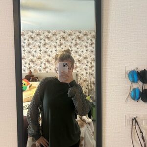 Elegant Sheer Sleeve Blouse - Green